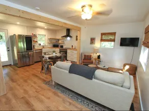 Charming and cozy cottage in Davidson, NC - Image 3