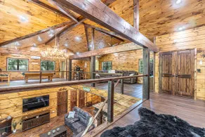 Hillbilly Paradise~Brand New Cabin on the Mulberry - Image 2