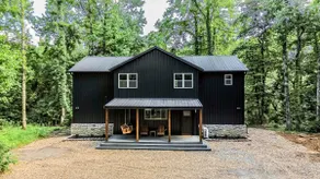 Hillbilly Paradise~Brand New Cabin on the Mulberry - Image 3