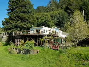Riverfront-Redwood Sanctuary mit spektakulärer Aussicht - Image 2