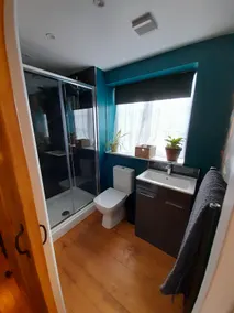 Lodge – Guest Annex ensuite (Garden) Room - Image 5