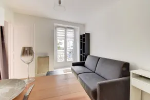 Comfortable 2 rooms in Paris 12th arrondissement - Image 2