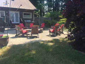 The Wood Shed at Saratoga Beach with hot tub - Image 5