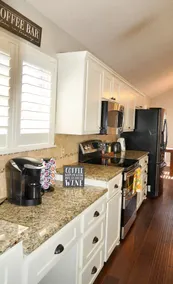 Cul-de-sac*Garage Access* Pet Friendly - Image 5