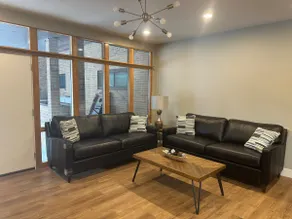 Newly renovated 3 bed, 2 bath in DORA limits! - Image 2