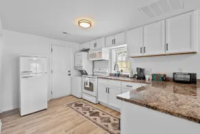 Charming, Private Abode: Serenity in Hopewell, VA! - Image 4