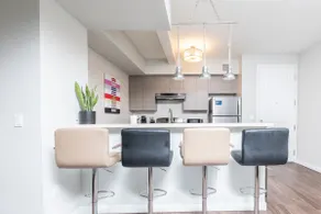 Modern, Cozy Apartment in Los Angeles! - Image 4