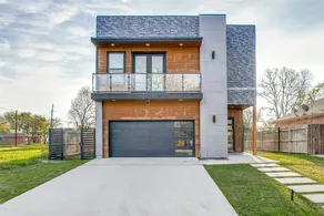 Hgtv home, king bed, Hot tub - Image 2