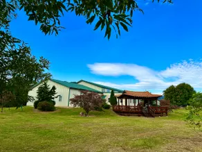 Blue river farm 18k sqft lodge indoor court - Image 2