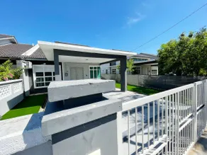 Cozy Private Pool Homestay • 15 Guests • BBQ • Melaka - Image 5