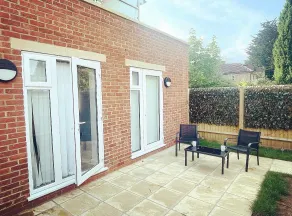The Elegant Abode NEW-BUILD Central Headington - Image 5