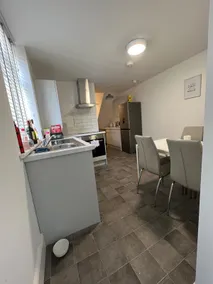 New Flat in Lytham St Annes - Sleeps 4 - Image 5