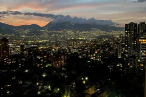 Poblado SkyLine in El Tesoro area (AC-Apt 1304) - Image 4