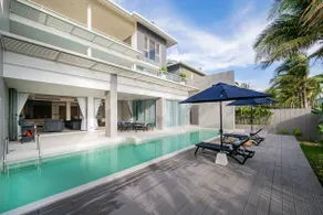 Pool Residence on the Beach - Image 3
