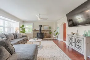 10 Min to Cape May Beaches/Wildwood! Retro Shack! - Image 2