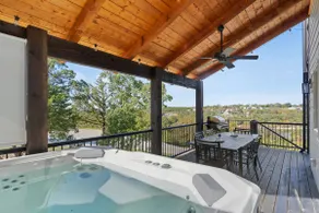Lux Lake View Retreat Sleeps 12, Theater, Hot Tub - Image 4