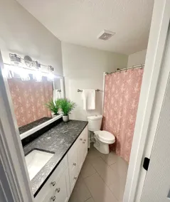Modern Rocket City Condo - Image 4