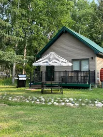Lakefront Cabin and Bunkhouse - Image 2