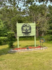 Lakefront Cabin and Bunkhouse - Image 3