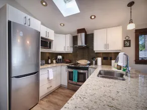 Hera's Cove - Oceanfront Oasis - Pet Friendly - Image 4