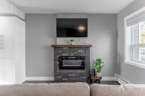Modern Downtown 3BR 2B Home - Image 4