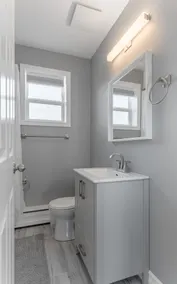 Modern Downtown 3BR 2B Home - Image 5