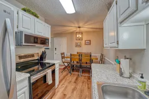 Riverfront Family Friendly Ski Condo - Image 4