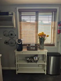 Cozy, private guest house. - Image 5