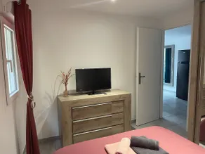 2-bedroom ground floor apartment, residence with air conditioning and terrace - Image 5
