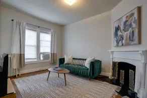 Quaint 1BR Del Ray Apartment - Image 2