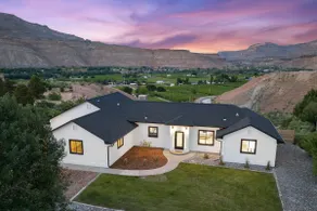 Private Pool + Stunning Views – 3BR/3.5BA - Image 3