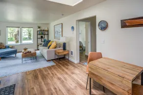Quaint Bungalow w/ Beach Access - Image 5