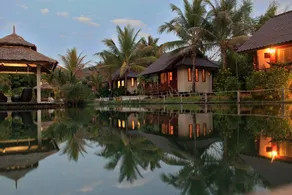 Boutique Bungalow w/ Natural Pool & Steam Sauna - Image 3