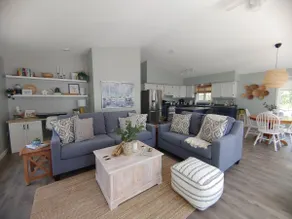 Lakeview Lookout Retreat - Image 2