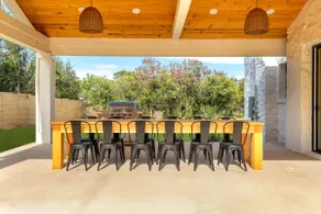 Luxury Villa with Huge Kitchen/ Hotub/barrel sauna - Image 4