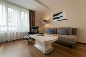 Park View Apartment mit Balkon (Blue) - Image 3