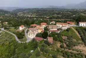 Panoramic Terrace in Picinisco, 3 Bedrooms, 2 Bathrooms - Image 2