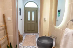Kosnian City Suites - Image 2