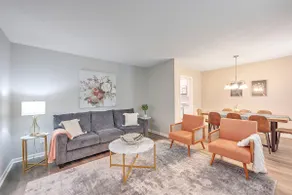 Charleston Lux w/King Bed&Games! - Image 4