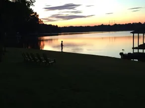 Lake Gaston Getaway! BRAND NEW Dock on 4-1-25 - Image 2