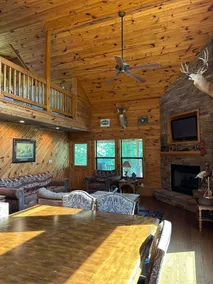 Premier Estate with Cabin on the Caddo with Canoe - Image 2