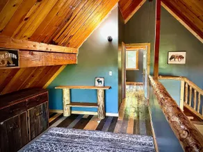 Private Lake, remodeled, sleeps 12 in beds, K9s OK - Image 4