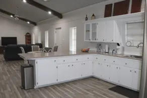 Unique Barndominium - Image 4