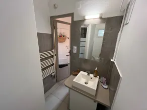 At Mag and Ju's - Image 5