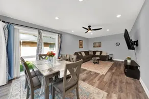 Entire house, close to O'Hare airport - Image 2