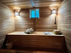 Cozy waterfront Guest House with spa in Hansville - Image 5