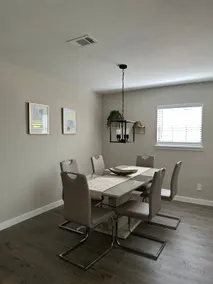 Beautiful home! 8 min from Dwntn - Image 4
