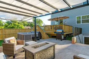 Modern 3-Level Stay| Hot Tub | Game Room | Parking - Image 5