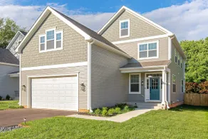 Modern 3-Level Stay| Hot Tub | Game Room | Parking - Image 3