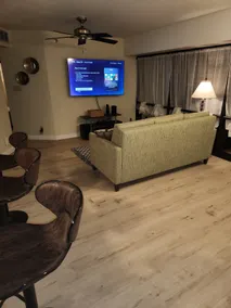 Tutu's Place at Executive Center - Image 5